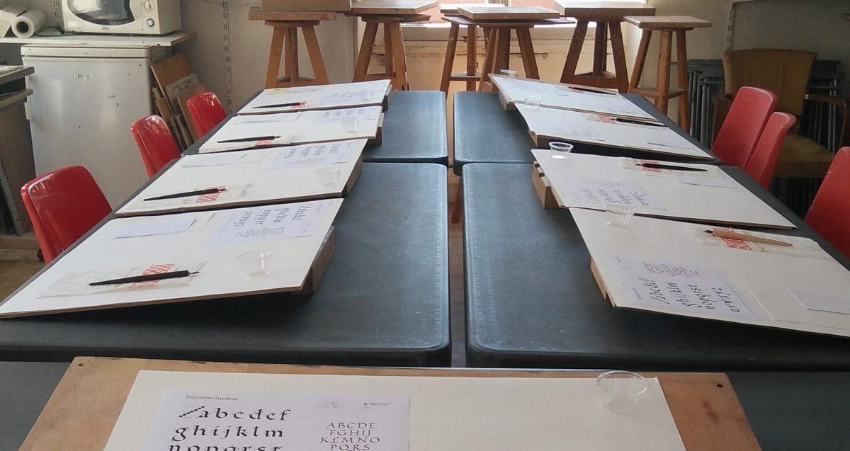 Ouverture d'un cours de calligraphie latine à Palaiseau
