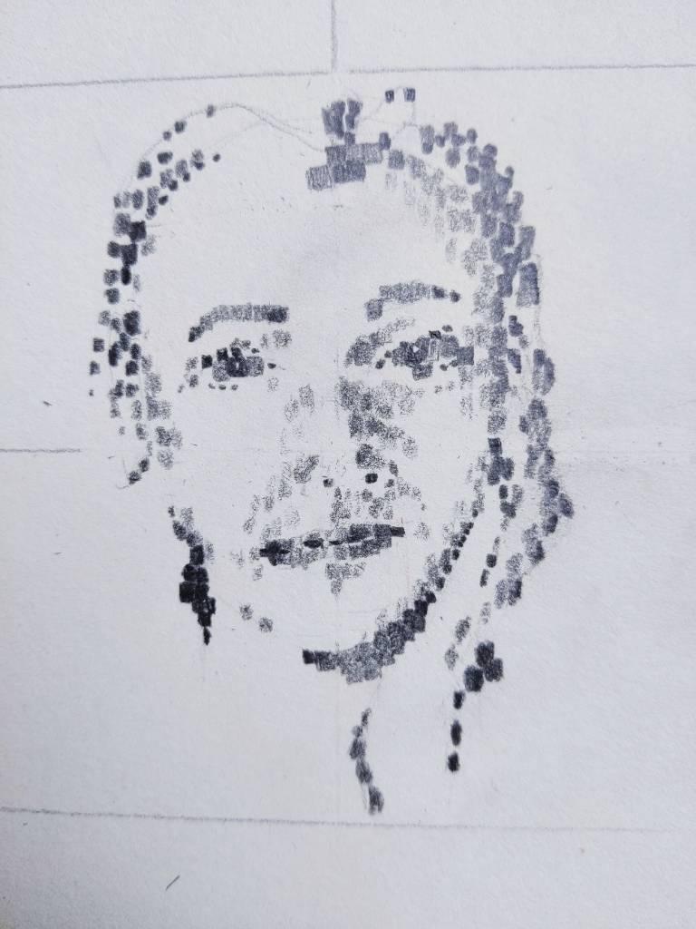 Début d'un visage de femme au crayon où chaque zone "dessinée" est un rectangle crayonné d'une intensité plus ou moins forte
