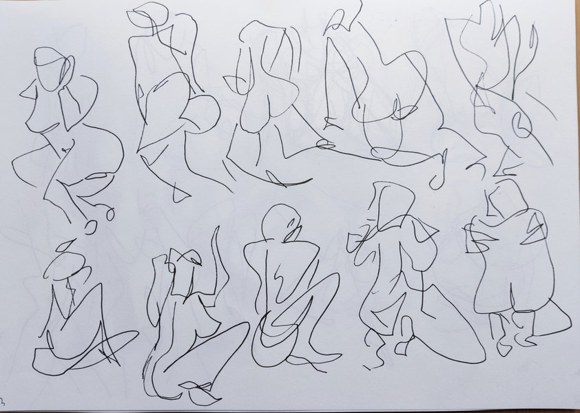 Planche de dix croquis d'une femme en mouvement au feutre fin : on devine globalement le corps et ses différentes parties mais tout n'est pas clair, le crayon n'a pas été levé à chaque nouvelle partie du corps