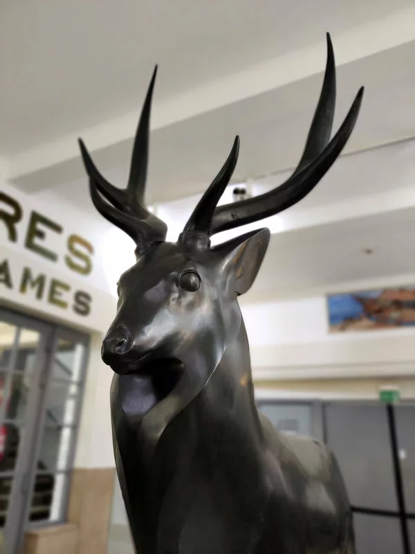 Sculpture d'un cerf
