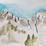 Aquarelle et feutre représentant une montagne (cirque) et des sapins - delphine-atelier.com