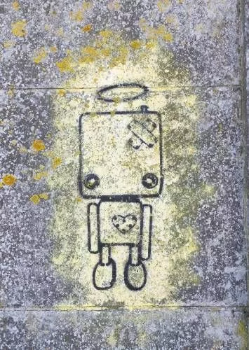 Un petit robot mignon avec un pansement sur la tête, une auréole et un cœur (forme) dessiné à la place du cœur (organe), en noir sur fond jaune