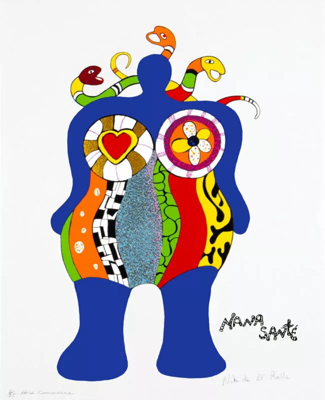 Dessin d'une femme bleue avec un vêtement fait de différentes formes, couleurs, texture et avec des serpents colorés derrière la tête
