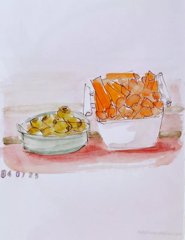 Croquis au feutre fin et à l'aquarelle représentant des olives dans un pot et des carottes coupées dans un autre pot. Un tampon indique "14 07 25"