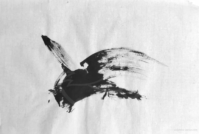 Des traces à l'encre noir avec des largeurs différentes, des "remplissages" différents
