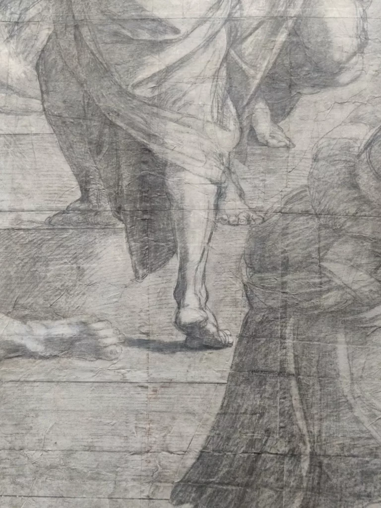 Dessin d'une jambe drapée d'un homme montant une marche